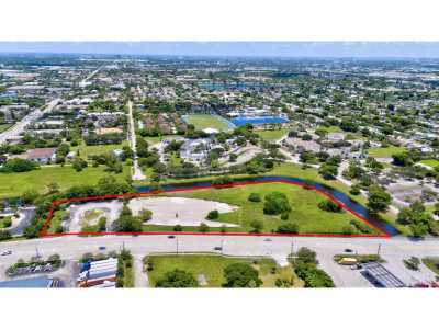 Home For Sale in Pompano Beach, Florida