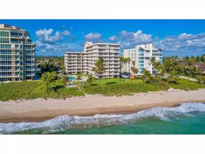 Home For Sale in Hillsboro Beach, Florida