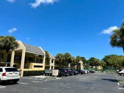 Home For Sale in Boynton Beach, Florida