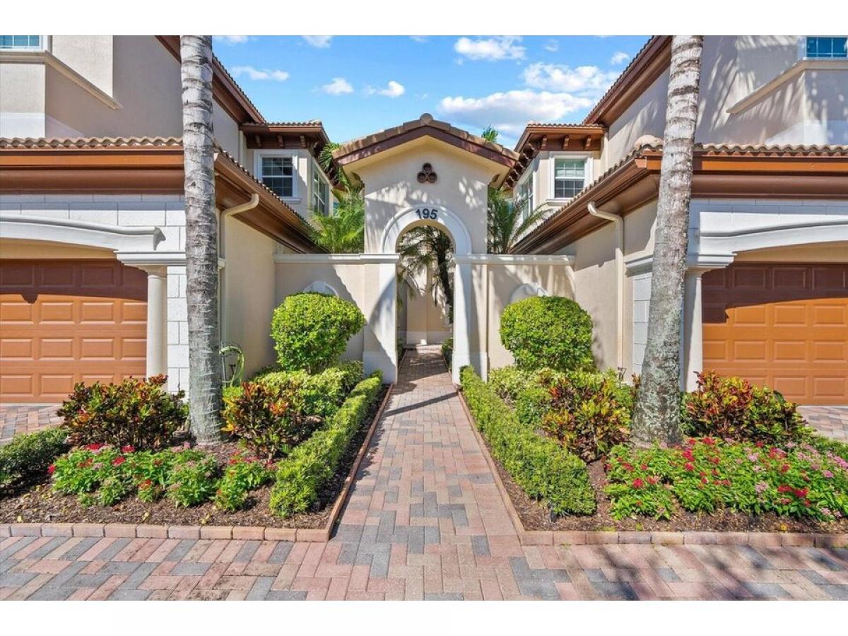 Picture of Home For Sale in Jupiter, Florida, United States