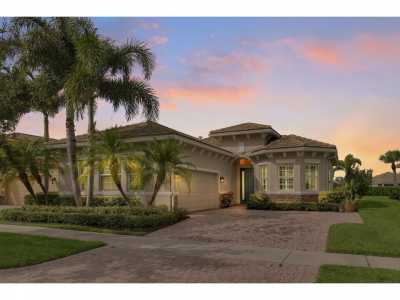 Home For Sale in Port Saint Lucie, Florida