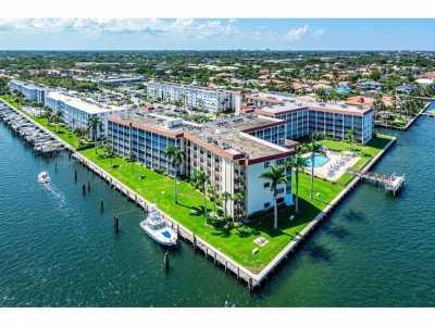 Home For Sale in North Palm Beach, Florida