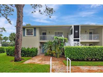 Home For Sale in Boynton Beach, Florida