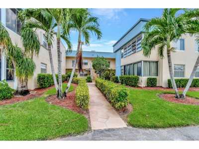 Home For Sale in Delray Beach, Florida