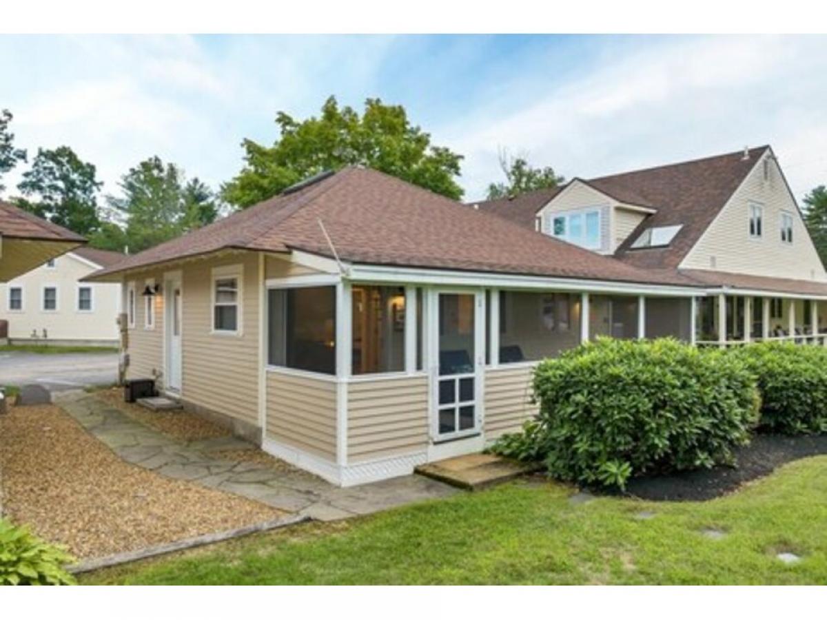 Picture of Home For Sale in Gilford, New Hampshire, United States