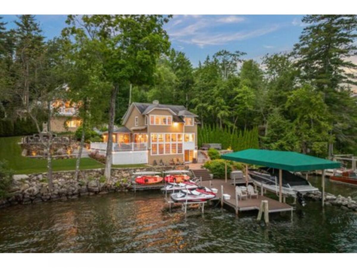 Picture of Home For Sale in Gilford, New Hampshire, United States