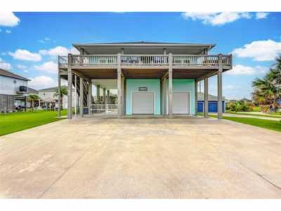 Home For Sale in Port Bolivar, Texas