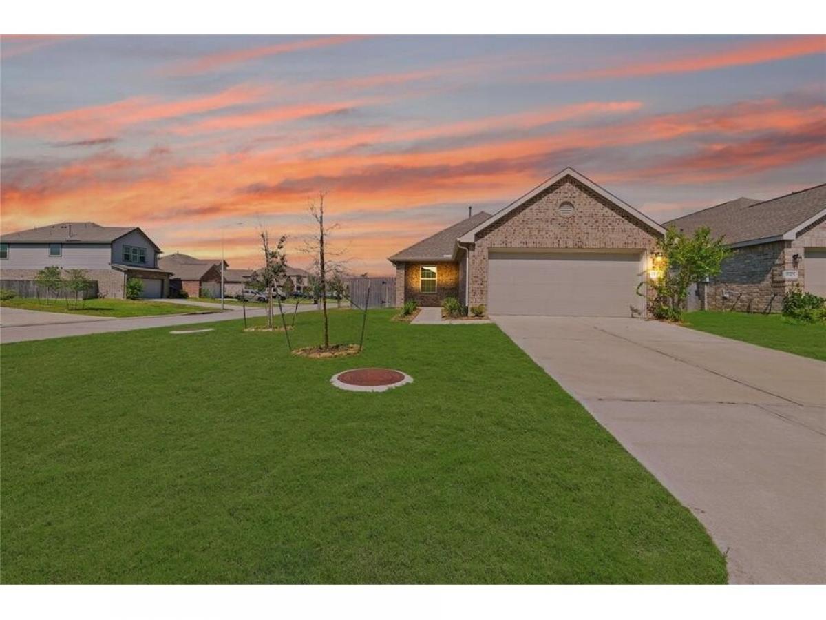 Picture of Home For Sale in Hockley, Texas, United States