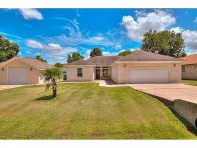 Home For Sale in Montgomery, Texas