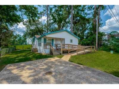 Home For Sale in Montgomery, Texas