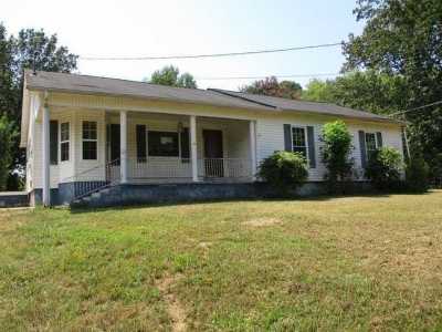 Home For Sale in Delano, Tennessee