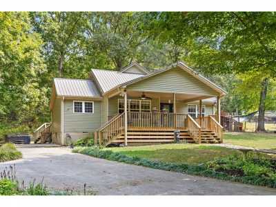 Home For Sale in Etowah, Tennessee