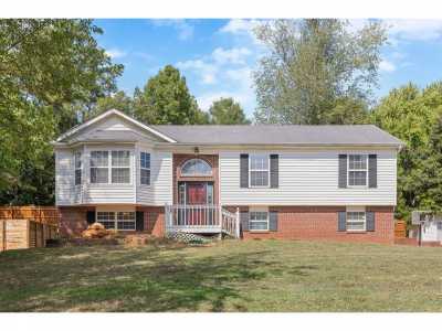 Home For Sale in Harrison, Tennessee