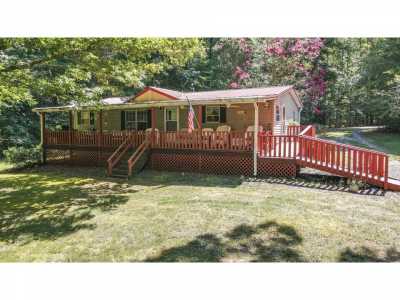 Home For Sale in Decatur, Tennessee