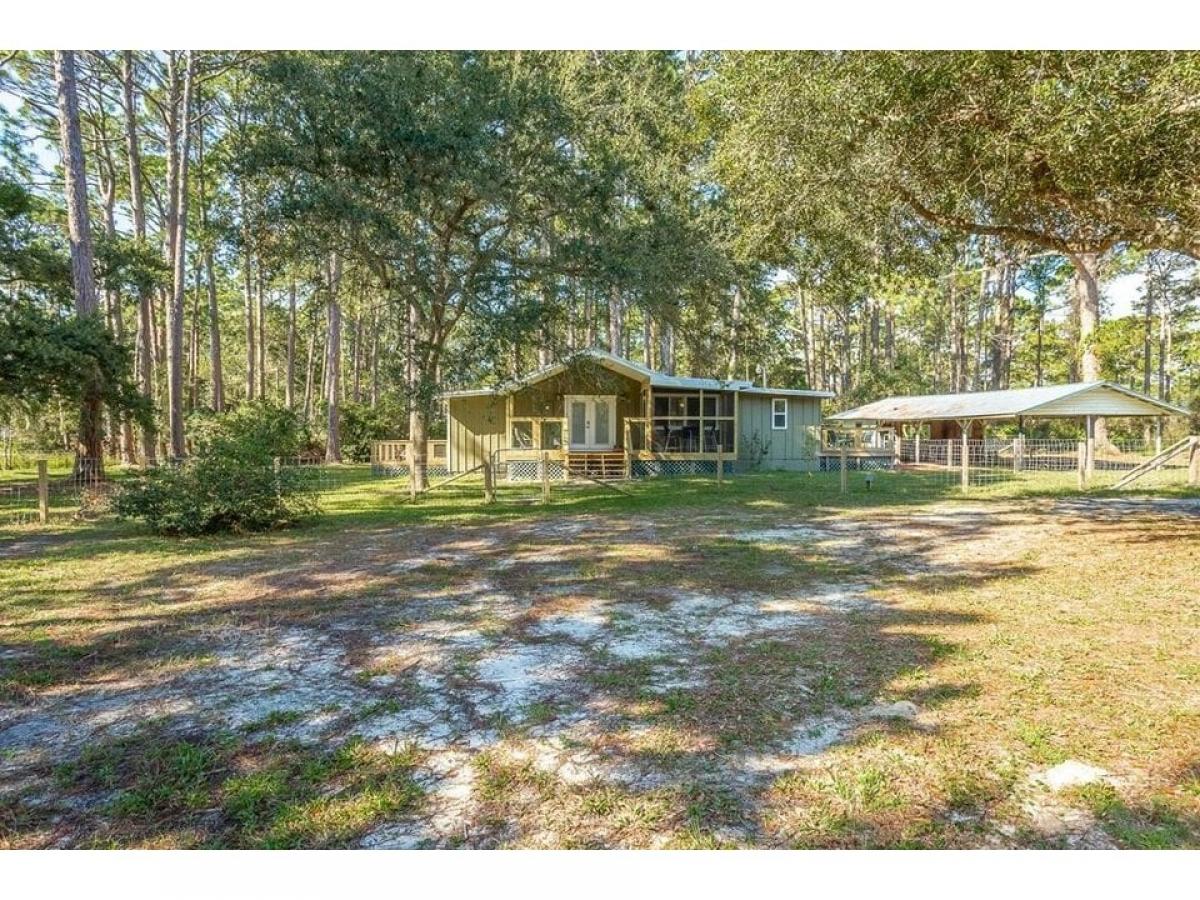 Picture of Home For Sale in Carrabelle, Florida, United States