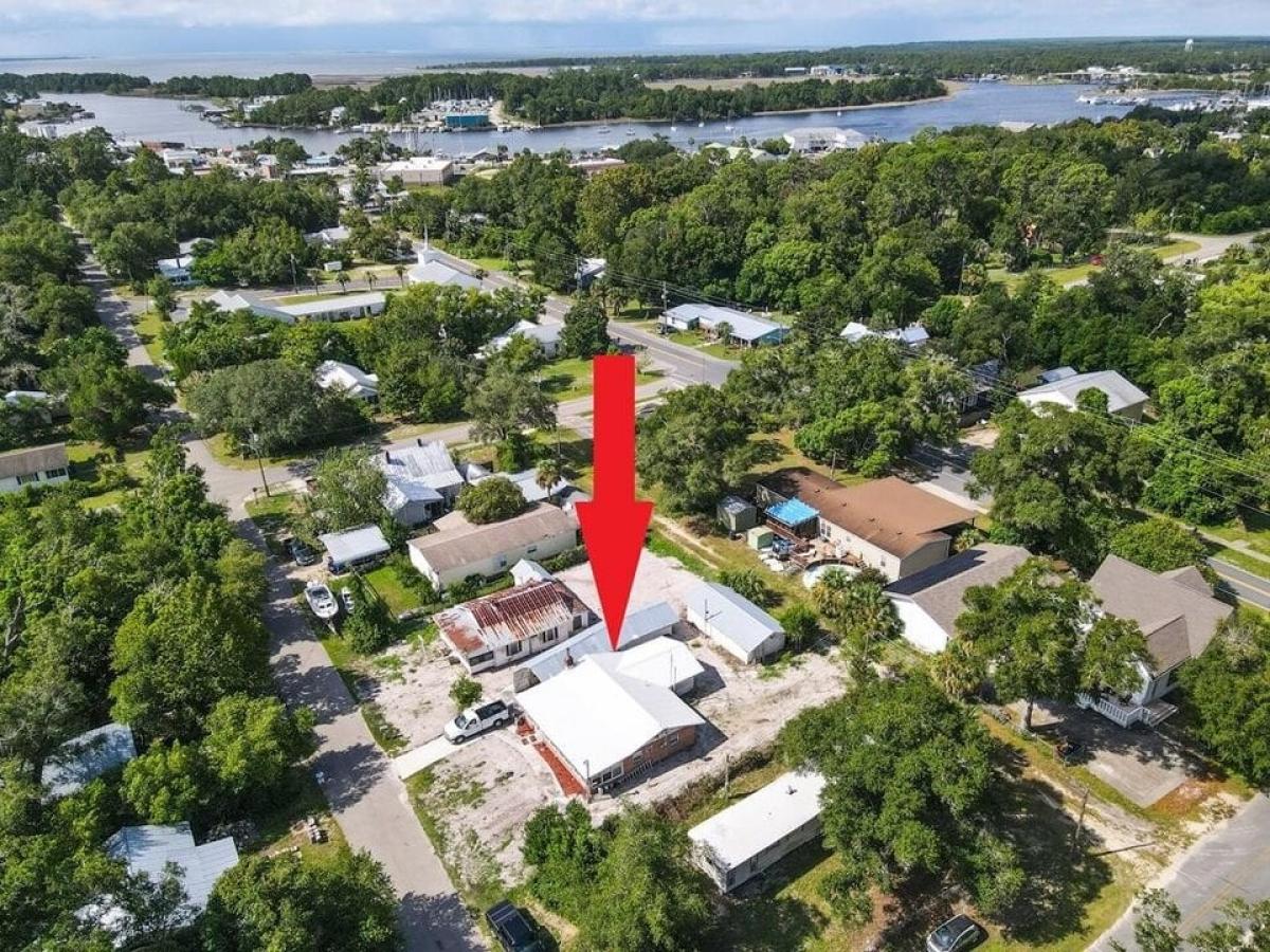 Picture of Home For Sale in Carrabelle, Florida, United States