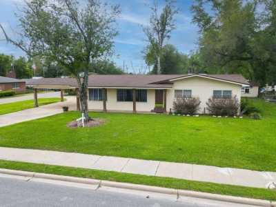 Home For Sale in Wewahitchka, Florida