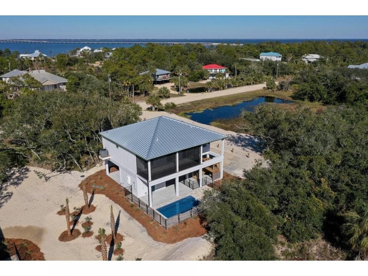 Picture of Home For Sale in Saint George Island, Florida, United States