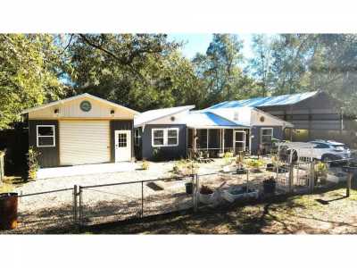 Home For Sale in Carrabelle, Florida