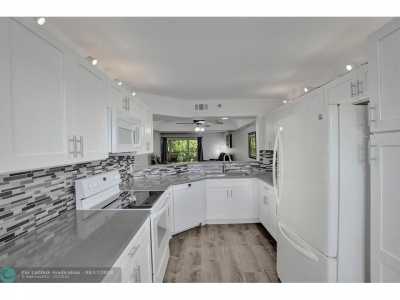 Home For Sale in Boca Raton, Florida