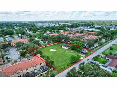 Home For Sale in Hollywood, Florida