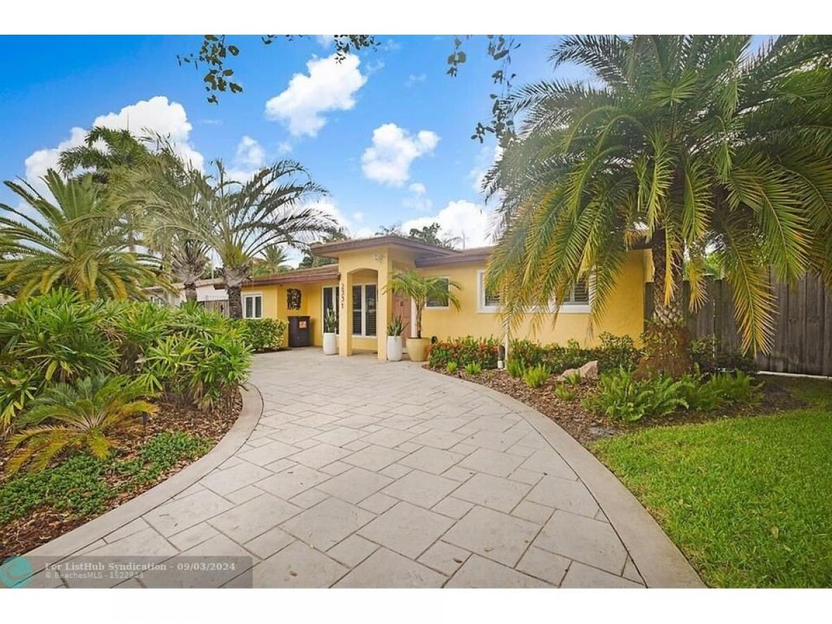 Picture of Home For Sale in Lighthouse Point, Florida, United States