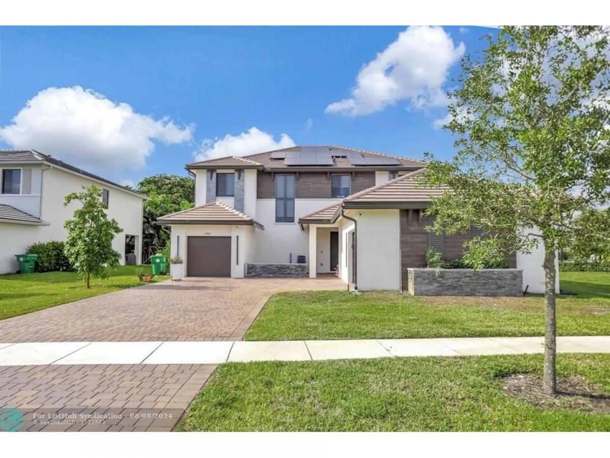 Picture of Home For Sale in Davie, Florida, United States