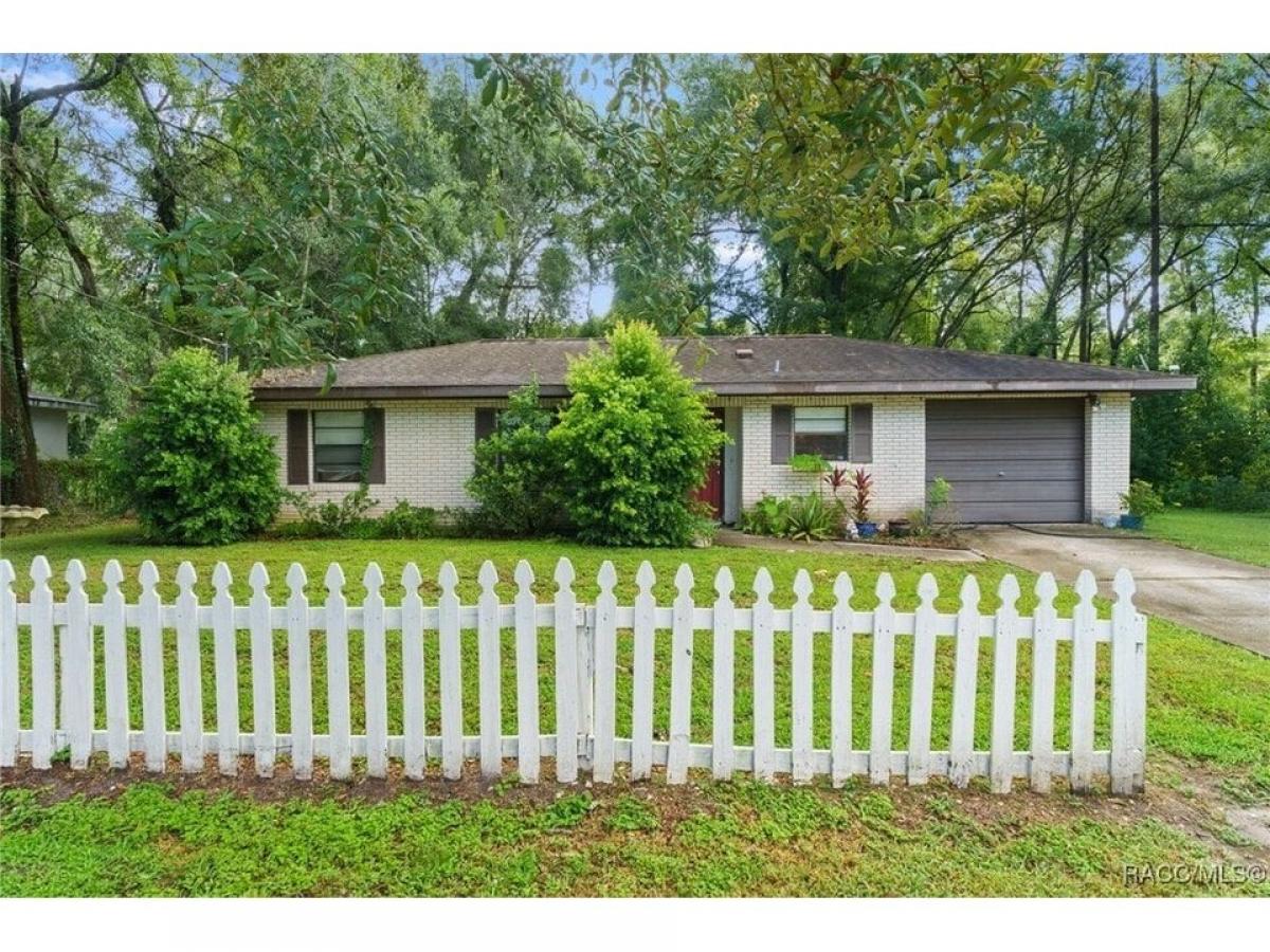 Picture of Home For Sale in Inverness, Florida, United States