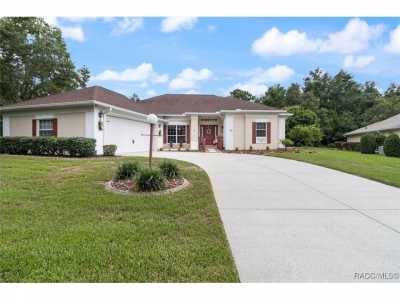 Home For Sale in Homosassa, Florida