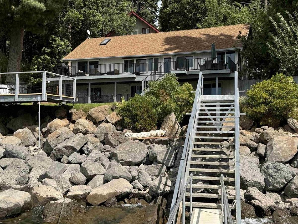 Picture of Home For Sale in Lake Almanor, California, United States