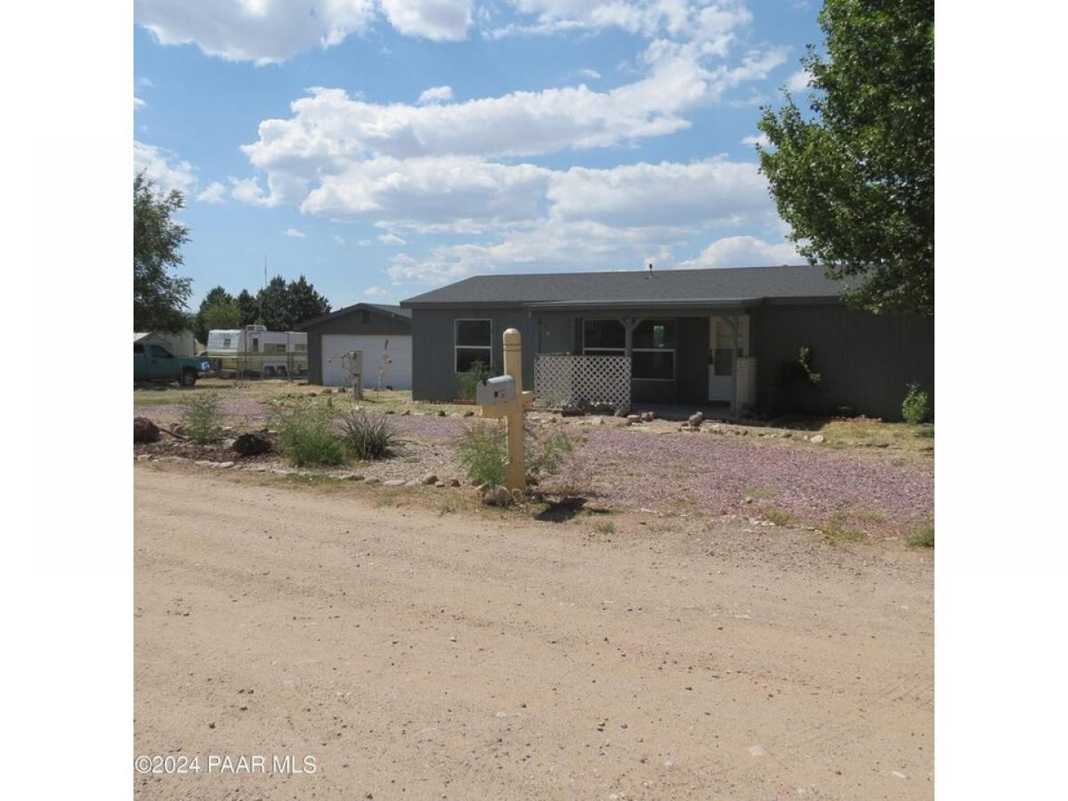 Picture of Home For Sale in Paulden, Arizona, United States