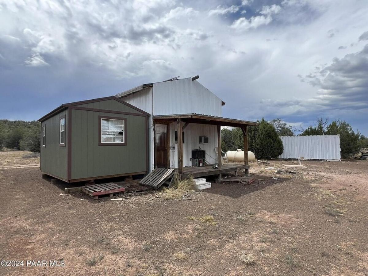 Picture of Residential Land For Sale in Ash Fork, Arizona, United States