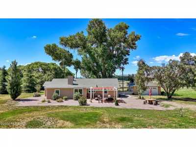 Home For Sale in Skull Valley, Arizona