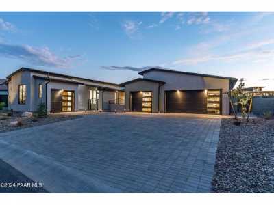 Home For Sale in Prescott Valley, Arizona