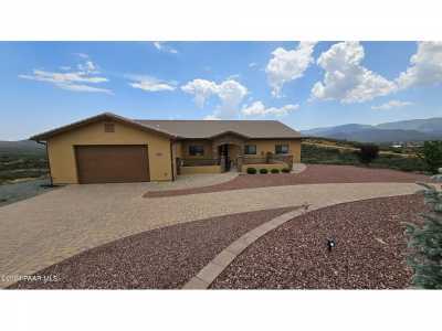 Home For Sale in Mayer, Arizona