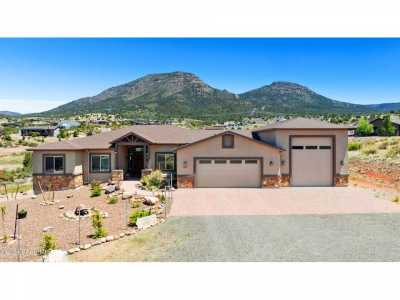 Home For Sale in Prescott Valley, Arizona