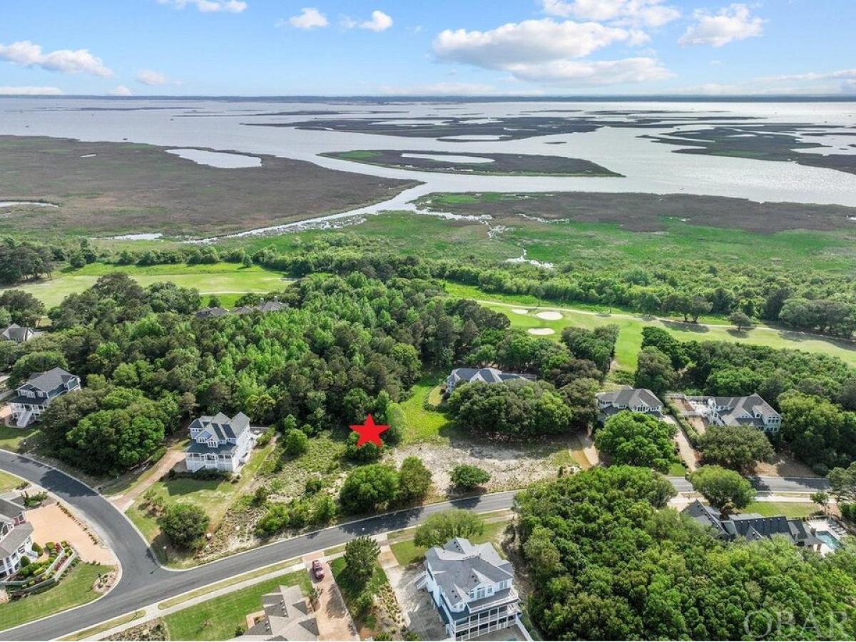 Picture of Residential Land For Sale in Corolla, North Carolina, United States