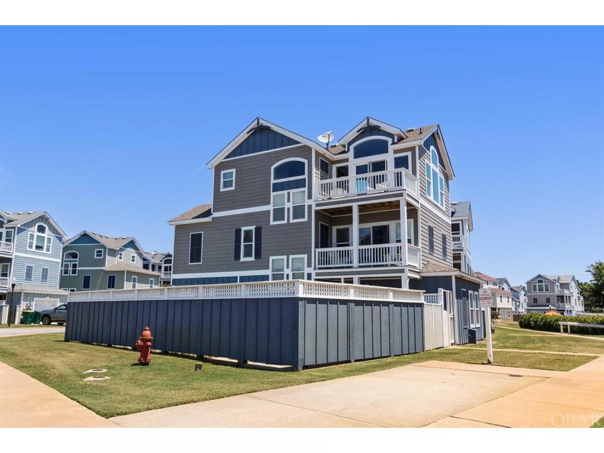 Picture of Home For Sale in Corolla, North Carolina, United States