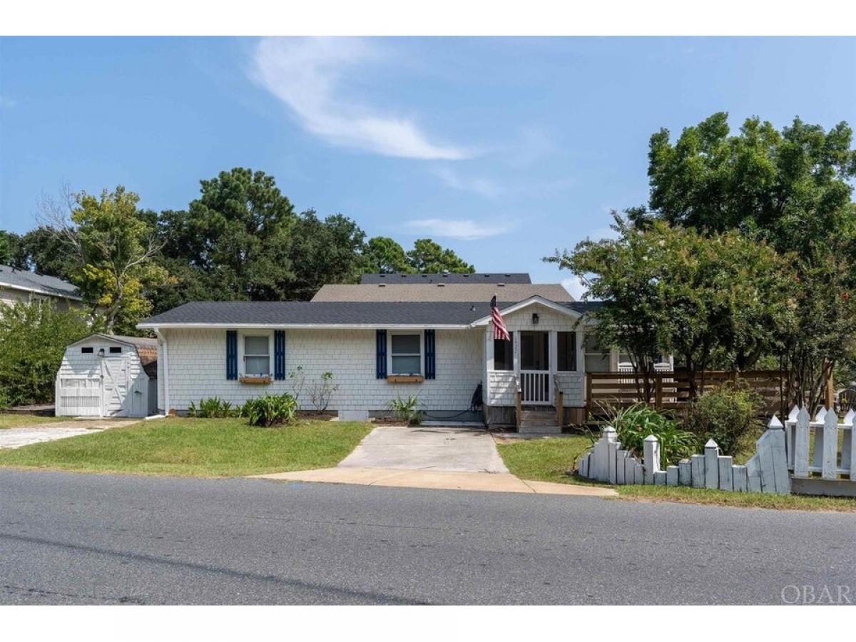 Picture of Home For Sale in Kill Devil Hills, North Carolina, United States