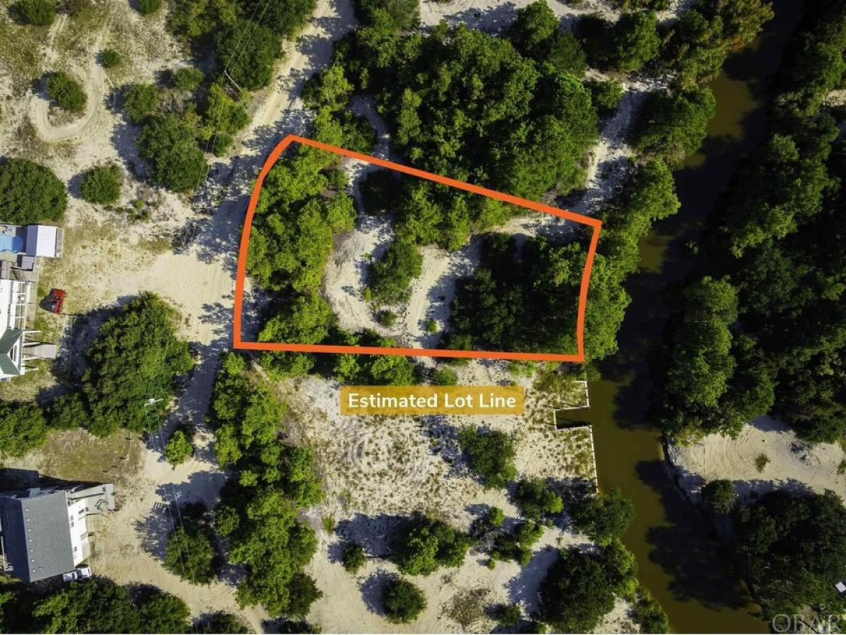 Picture of Residential Land For Sale in Corolla, North Carolina, United States