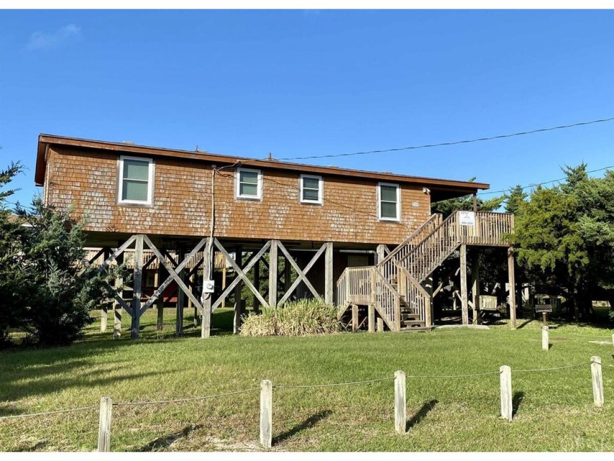 Picture of Home For Sale in Avon, North Carolina, United States