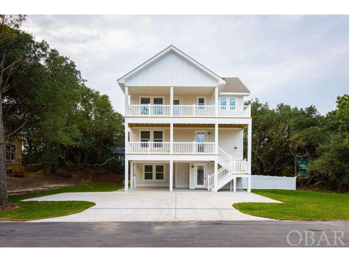 Picture of Home For Sale in Corolla, North Carolina, United States