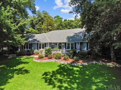 Home For Sale in Southern Shores, North Carolina