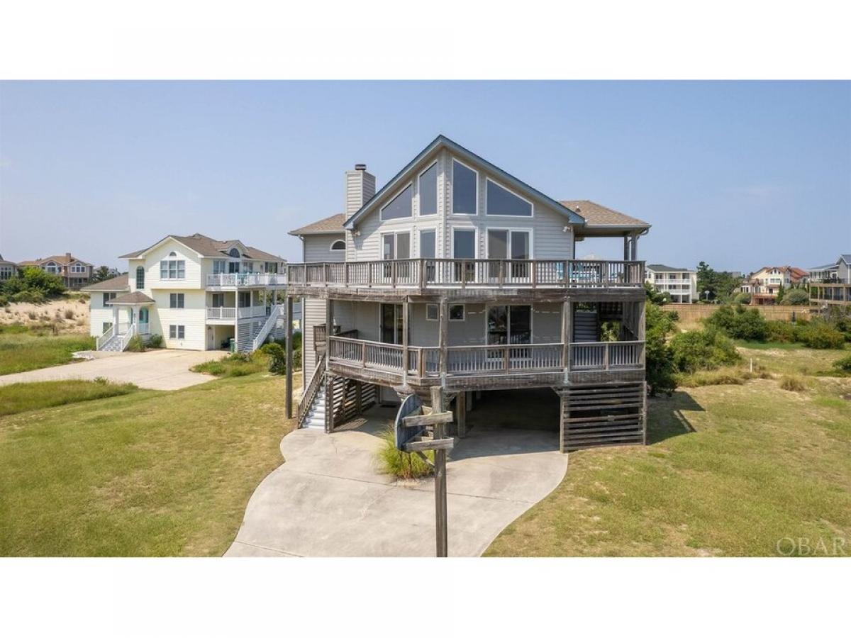 Picture of Home For Sale in Corolla, North Carolina, United States