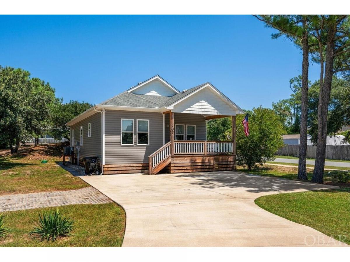 Picture of Home For Sale in Kill Devil Hills, North Carolina, United States