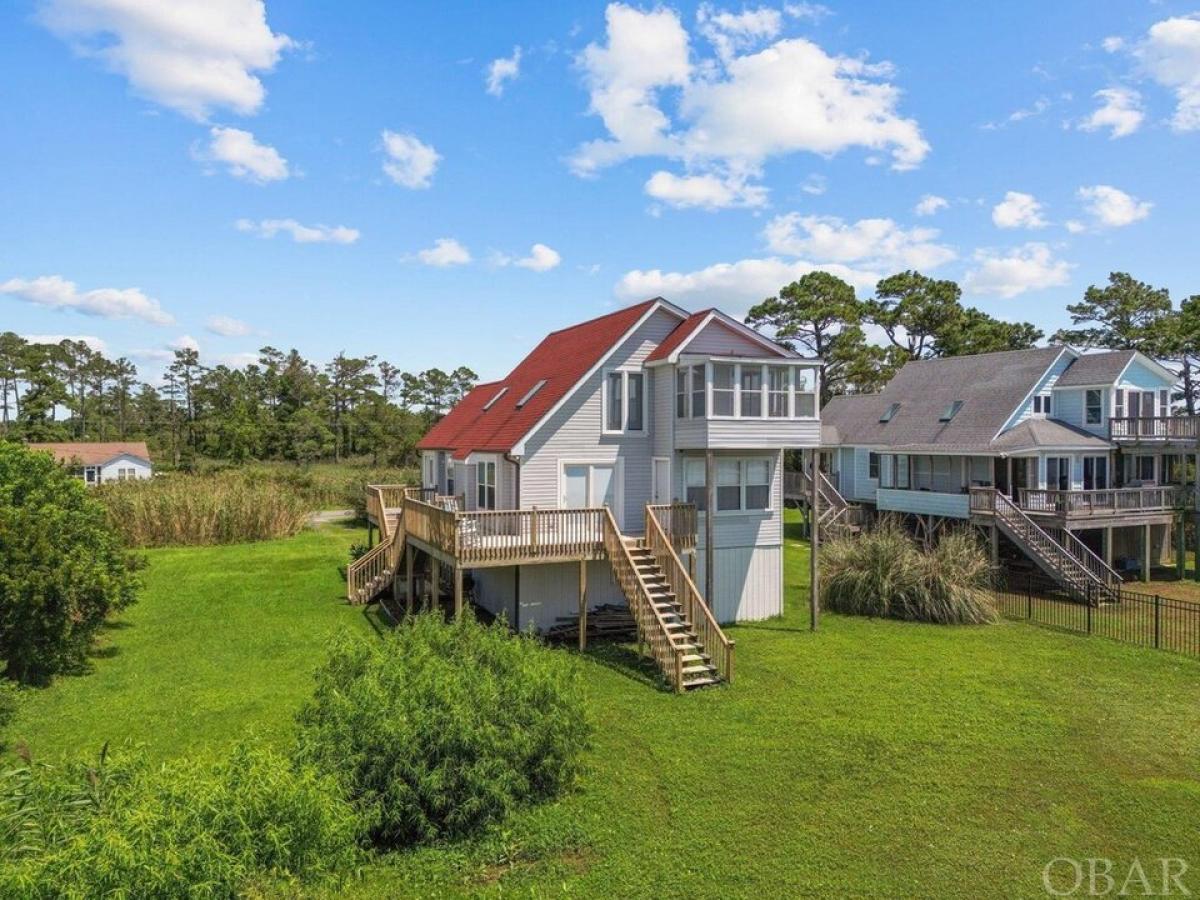 Picture of Home For Sale in Stumpy Point, North Carolina, United States