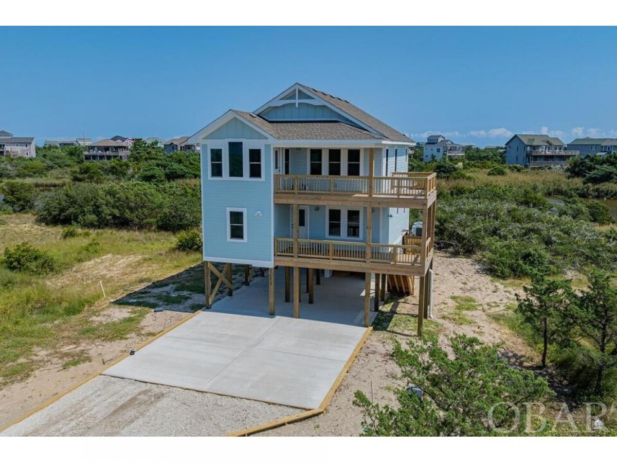 Picture of Home For Sale in Avon, North Carolina, United States