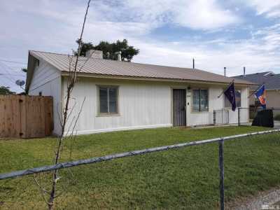 Home For Sale in Hawthorne, Nevada