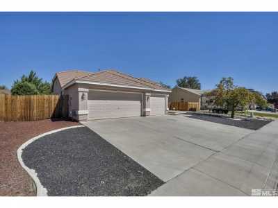 Home For Sale in Fernley, Nevada