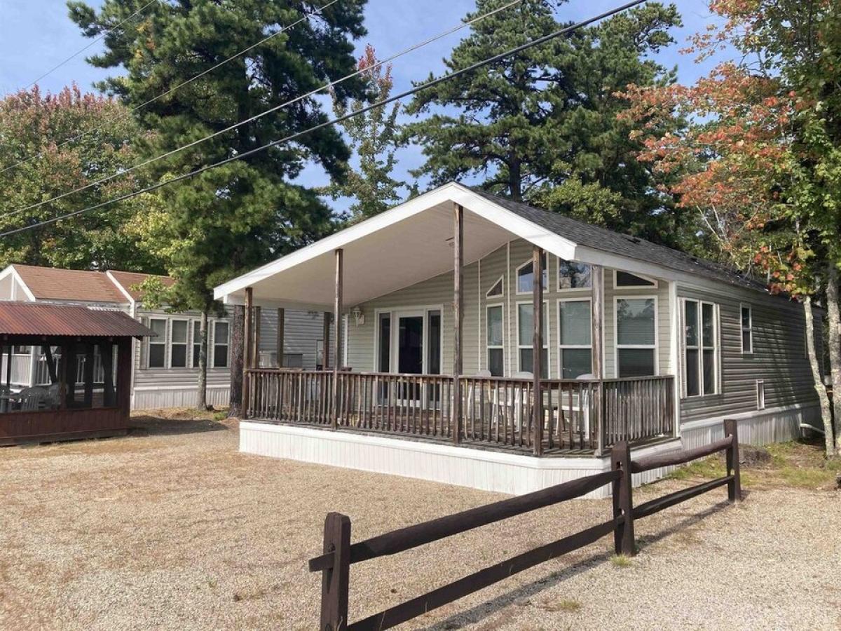 Picture of Home For Sale in Freedom, New Hampshire, United States